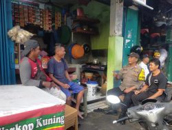 Menjalin Komunikasi, Polisi dan Warga Galur Bersama Cegah Kejahatan Jaga Jakarta Aman