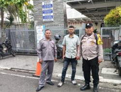 Bhabinkamtibmas Gondangdia Patroli ke Gereja HKBP Menteng, Himbau Security Tingkatkan Kewaspadaan