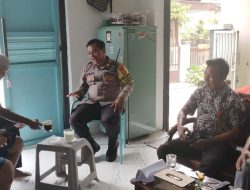 Bhabinkamtibmas Aiptu Dwi Yulianto Sambangi LMK RW 10, Tingkatkan Keakraban dengan Warga