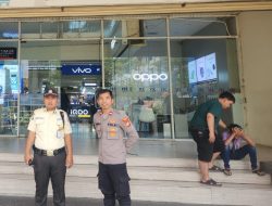 Patroli Dialogis Polsek Metro Gambir di ITC Roxy Mas, Ajak Security Jaga Kondusifitas Lingkungan