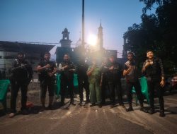 Bhabinkamtibmas Duri Pulo Bersama Pokdarkamtibmas Gelar Patroli Malam di Tanggul Duri Pulo