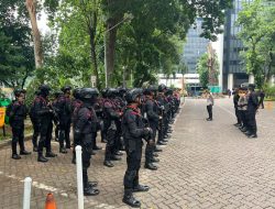 Kawal Aspirasi Masyarakat, Polres Metro Jakarta Pusat Perkuat Pengamanan di DPR/MPR
