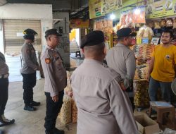 Patroli Sore Polsek Johar Baru Antisipasi Guantibmas, Warga Tetap Aman dan Nyaman