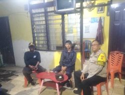 Patroli Dialogis dan Sambang Poskamling RW 09, Bhabinkamtibmas Johar Baru Ajak Warga Perkuat Keamanan Lingkungan