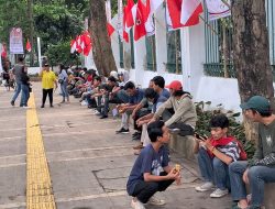 Kawal Aspirasi Mahasiswa, Polisi Amankan Titik Kumpul Massa di Tugu Proklamasi