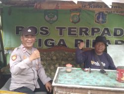 Patroli Dialogis di Lokbin Pasar Gembrong, Kapolsubsektor Galur Ajak Warga Cegah Tawuran dan Narkoba