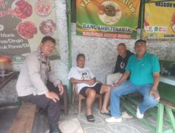 Polisi Sambangi Tokoh Masyarakat RW 04 Kebon Kacang, Imbau Tomas Waspada Terhadap Aksi Kejahatan