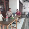 Polisi Sambangi Tokoh Masyarakat RW 05 Kebon Kacang Sebagai Cooling System Sampaikan Imbauan Kamtibmas