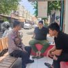 Bhabinkamtibmas Petojo Utara Sambangi Ketua RW 03, Perkuat Sinergi Jaga Keamanan Lingkungan