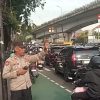 Kapolsubsektor Tanah Tinggi Lakukan Gatur Lalin, Antisipasi 3C dan Kemacetan di Johar Baru