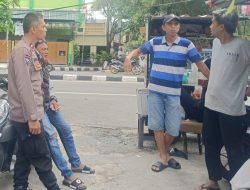 Bhabinkamtibmas Petojo Utara Sambangi Warga, Ajak Perkuat Sinergi Jaga Keamanan Lingkungan