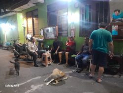 Bhabinkamtibmas Gambir Gelar Sambang Satkamling RW 04 untuk Perkuat Keamanan Lingkungan
