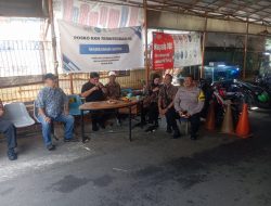 Bersama Cegah DBD, Bhabinkamtibmas Kebon Kelapa Dampingi Warga dalam Aksi PSN