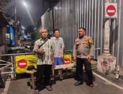 Bhabinkamtibmas Benhil Sambangi Poskamling RT 09/06 Ajak Petugas Satkamling Jaga Kamtibmas Sebagai Cooling System