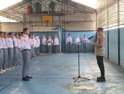 Sat Binmas Polres Metro Jakarta Pusat Edukasi Siswa SMK Muhammadiyah 1 soal Bahaya Narkoba dan Tawuran