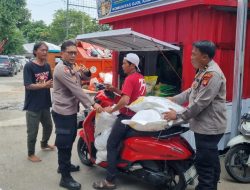 Polsek Metro Tanah Abang Gelar Pangan Murah, 150 KG Beras SPHP Untuk Warga RW 05 Karet Tengsin