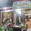 Bhabinkamtibmas Kampung Rawa Sambangi Pos Kamling, Ajak Warga Tingkatkan Kewaspadaan di Lingkungan