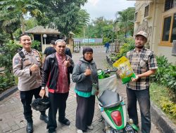 Gerakan Pangan Murah Polri: Warga Antusias Beli Beras Murah di Polsek Kemayoran