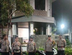 Polsek Johar Baru Gelar Patroli Cipta Kondisi Dini Hari, Antisipasi Tawuran dan Gangguan Kamtibmas”