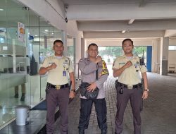 Tingkatkan Keamanan Perbankan, Bhabinkamtibmas Pegangsaan Patroli Kewilayahan di Bank BCA Pegangsaan Timur