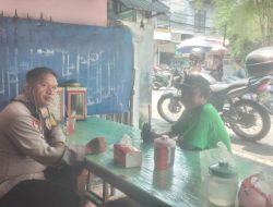 Wujudkan Lingkungan Aman, Bhabinkamtibmas Gunung Sahari Selatan Sambangi Tokoh Masyarakat