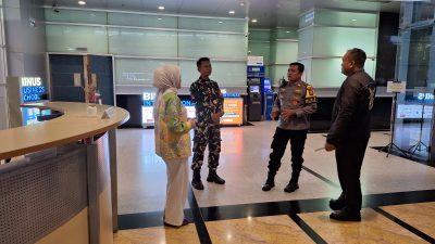 Bhabinkamtibmas Bersama Babinsa Gelora Kunjungi Binus, Pastikan Aman