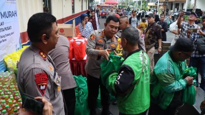 Jaga Jakarta, Kapolres Metro Jakarta Pusat Resmikan Gerai Rakyat Mart untuk Komunitas Ojol di Menteng