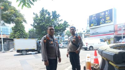 Patko Polsek Metro Gambir lakukan patroli antisipasi pergerakan massa di sekitar Mahkamah Agung