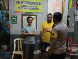 Bhabinkamtibmas Kemayoran Jalin Sinergi dengan Petugas Satkamling untuk Cegah Kejahatan