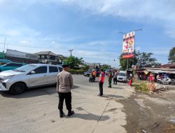 Demi Mudik Aman, Polisi dan TNI Bersinergi Atur Lalu Lintas di Kalijaya